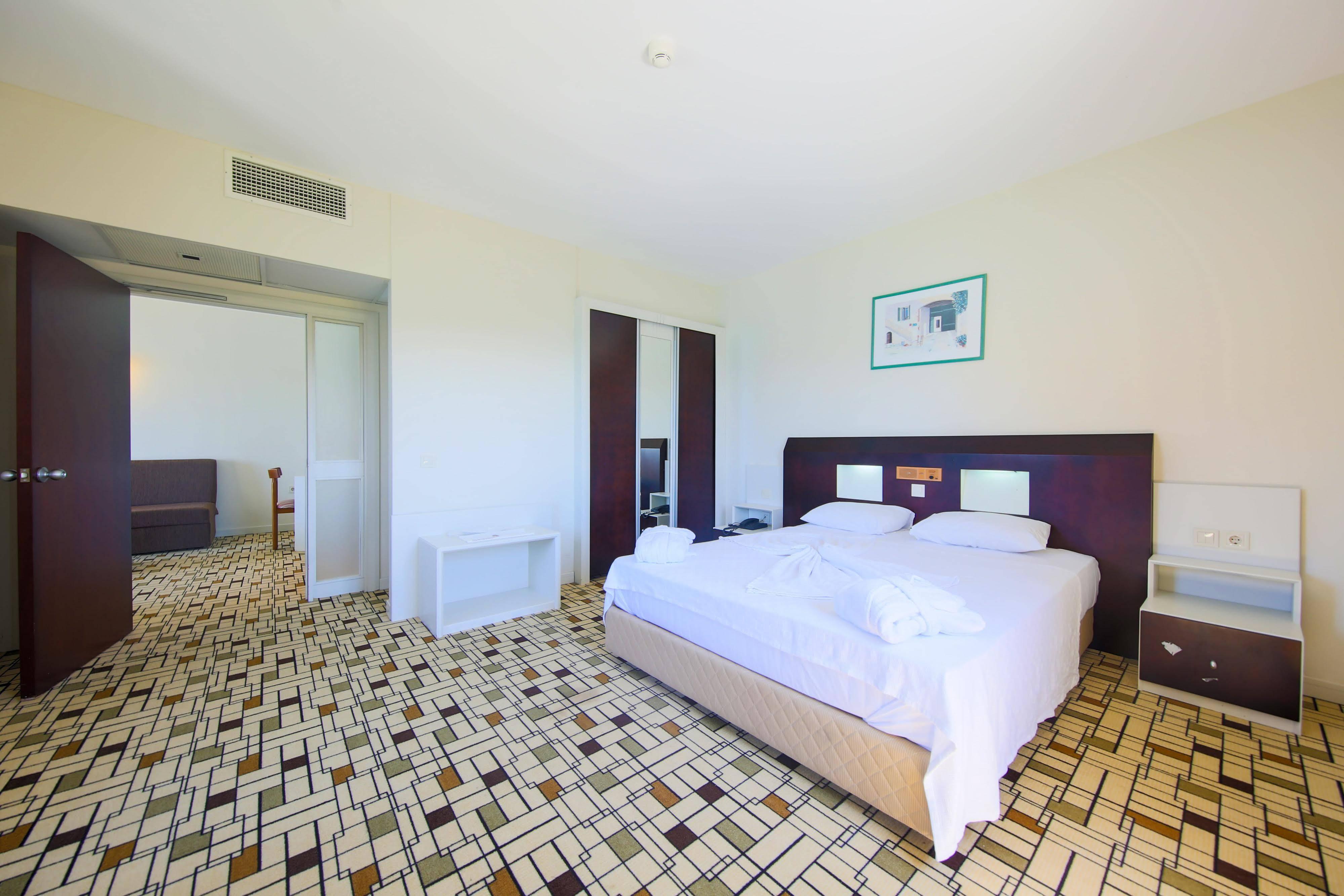 Medis Resort Hotel Ildir Eksteriør billede