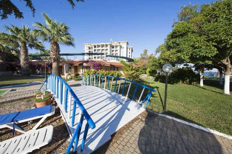 Medis Resort Hotel Ildir Eksteriør billede